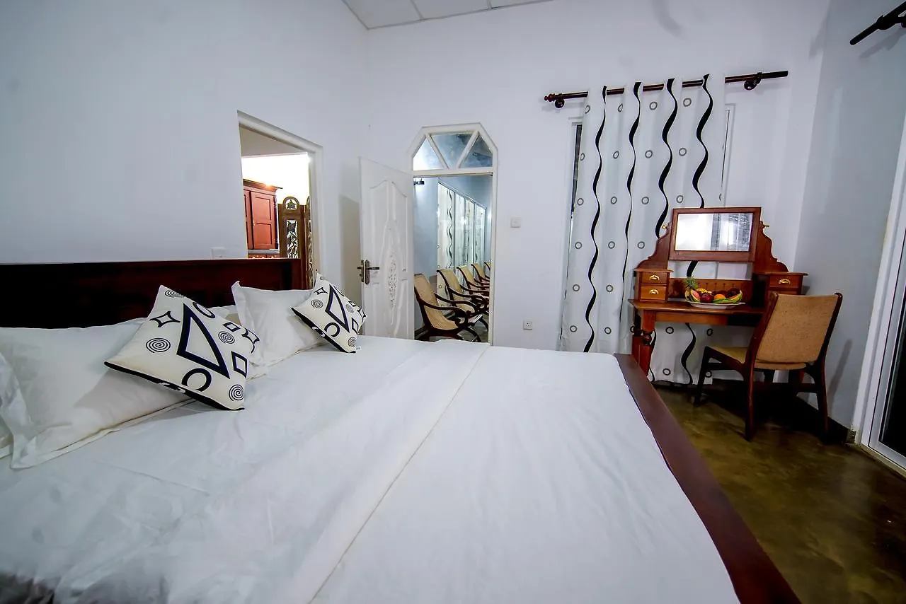 Fishermen Lagoon Villa Negombo Guest house
